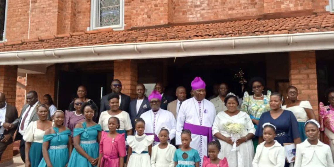 Omulabirizi Luzinda ne maama bajjaguza emyaka 15 mu buffumbo