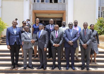 Centenary Bank yeyamye okwongera okutambula n’Obwakabaka