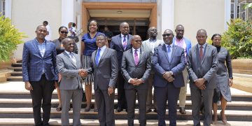 Centenary Bank yeyamye okwongera okutambula n’Obwakabaka