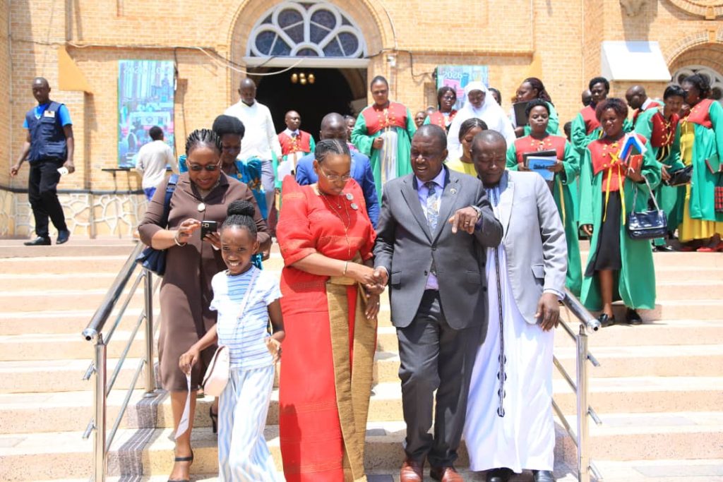 Ekeleziya Katolika etenderezza obwakabaka olw’okunnyikiza ebikolwa bya Katonda