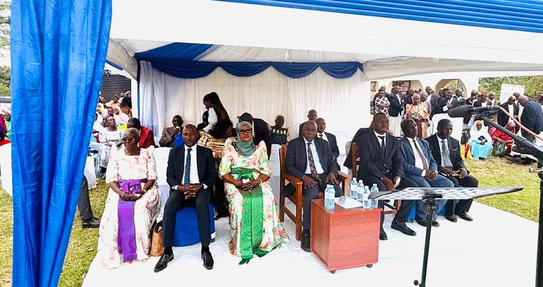 Buvunanyizibwa bwaffe okussa ekiitibwa mu bakadde n’okusitula omutindo gwabwe