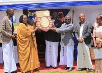 Obwakabaka Bujaguzza Olunaku lwa Bulunji bwansi