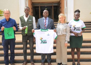 Eddembe ly’ebinyonyi lisusse okutyoboolebwa, aba Avian Conservation Uganda bavuddeyo okulilwanirira
