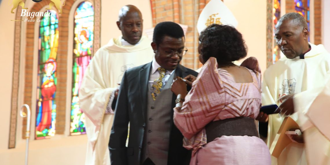 Essaza Ekkulu Kampala Liwezezza Emyaka 60: Katikkiro Aweereddwa Omudaali Ogumusiima. 