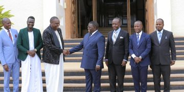 Ebivvulu Tubyagala Naye Olulimi Olukozesebwa Lutugobayo